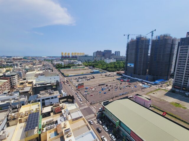 步調悠閒的台南「安平區」吸引外地購屋族移入，千萬預算就能買到40坪中古屋。(永慶房產集團提供)