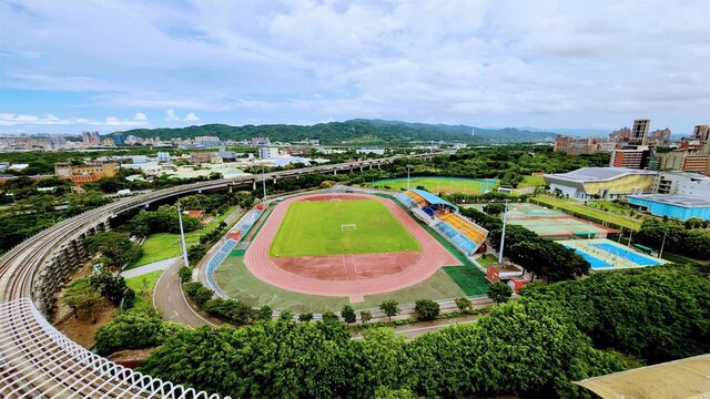 是校園也是公園！這2所大學周邊住宅4字頭房價最親民！