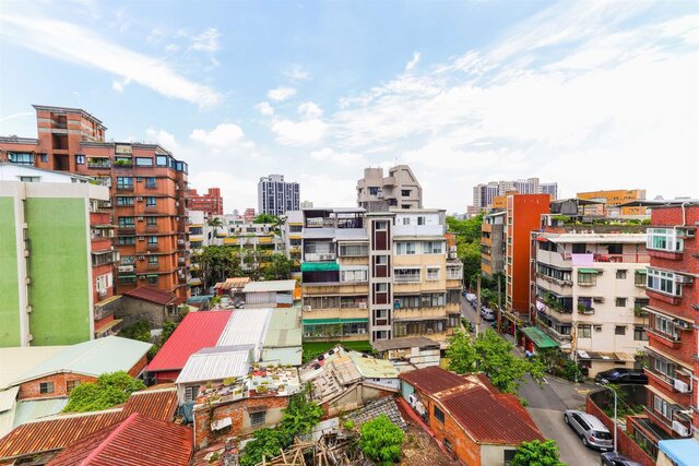 板橋江翠重劃區 近三年附近捷運房價跌